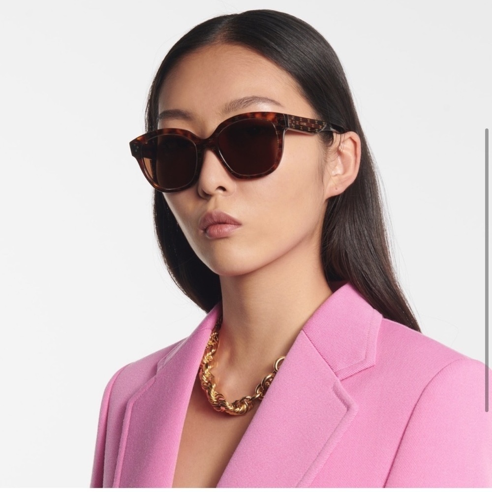 NWOT! CELINE Square Triomphe Logo Sunglasses in
Dark Havana CL401671 - Picture 3 of 16